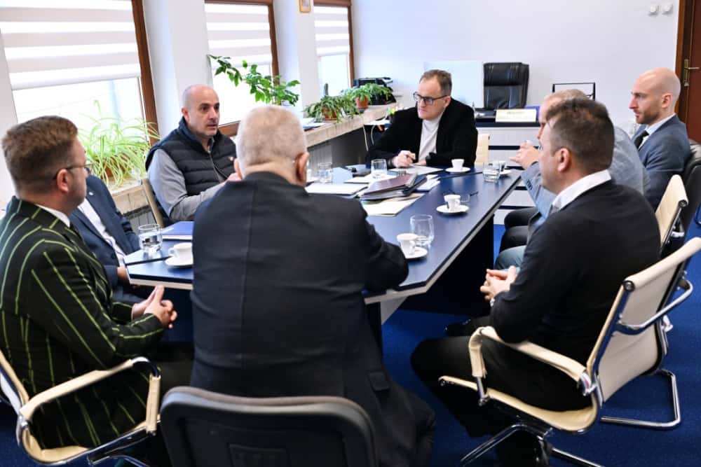 Virgiliu Nanu, președintele Consiliului Județean, implicat în dezvoltarea infrastructurii energetice din Ploiești și sprijinirea sportului local