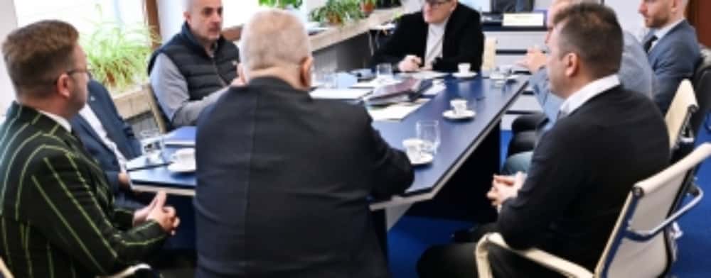 Virgiliu Nanu, președintele Consiliului Județean, implicat în dezvoltarea infrastructurii energetice din Ploiești și sprijinirea sportului local