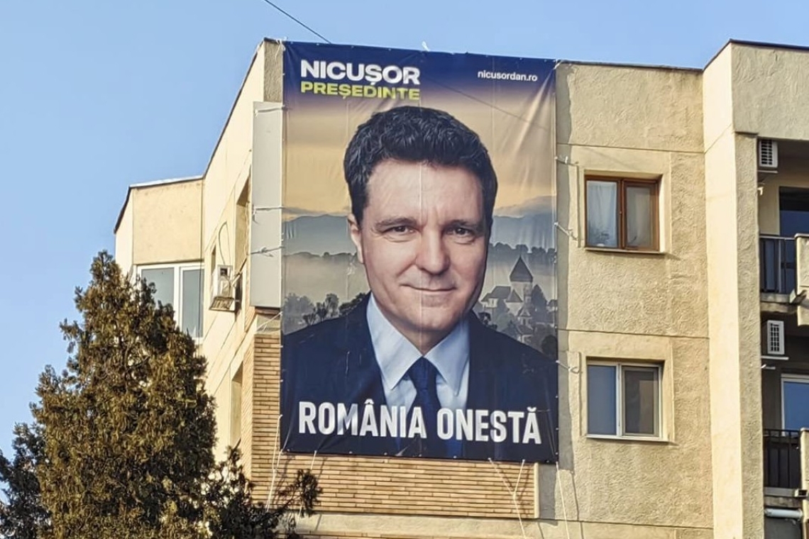 Nicușor se vede deja PREȘEDINTE! Panouri pre-electorale au apărut deja în Ploiești