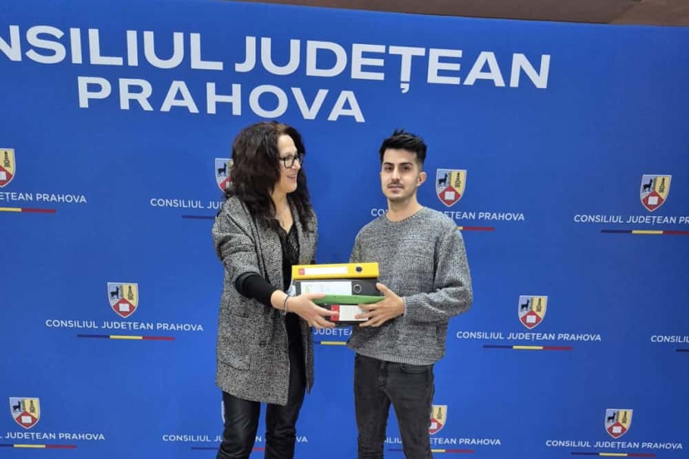 Consiliul Județean Prahova a înființat Ghișeul Unic pentru Eficiență Energetică și analizează primele dosare pentru voucherele de 5.000 de euro destinate panourilor fotovoltaice
