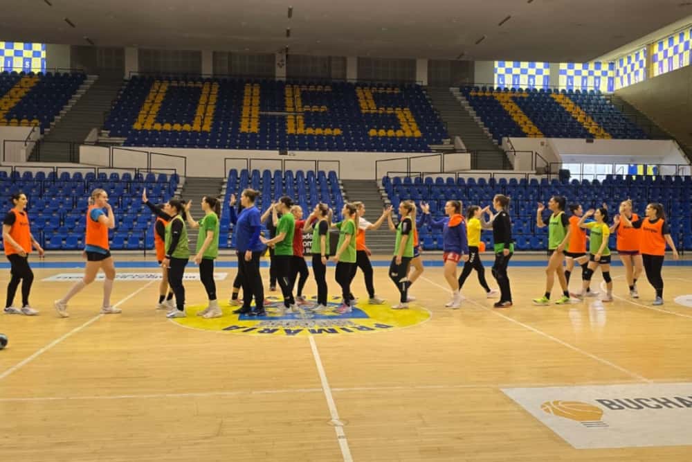 Naționala de handbal feminin a României se va afla la Ploiești, luna viitoare. Pe 4 martie, va fi adversara CS Judeţean Prahova, la Sala Sporturilor