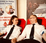Gest de neprețuit făcut de polițiștii prahoveni, de Dragobete