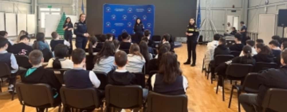 Campania împotriva violenței în școli a ajuns și la Măneciu