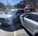 Accident pe DN1, în Bușteni. Pompierii au intervenit pentru descarcerarea unei persoane
