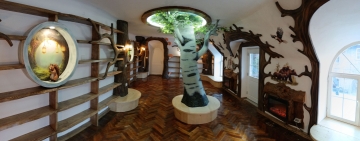 ”Biblioteca din pădure” ne îmbie la relaxare, în Muzeul Cinegetic Posada