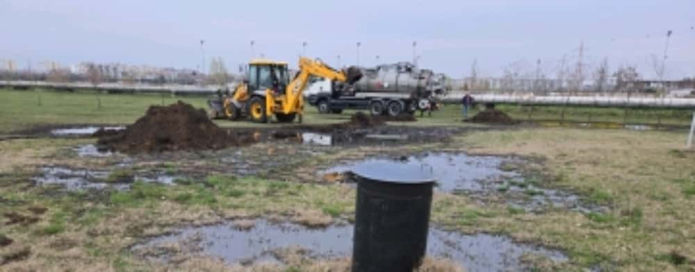 Ce amendă a dat Garda de Mediu Prahova pentru poluarea cu țiței din Parcul Municipal Ploiești Vest