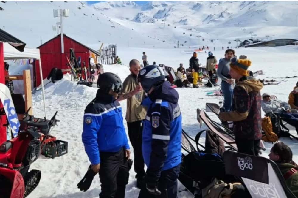 Jandarmii montani prahoveni au patrulat (și) în Alpii francezi