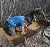 Intervenție a arheologilor prahoveni pentru salvarea unui mormânt preistoric, descoperit pe un deal din Urlați. Osemintele au fost găsite de un cioban din Ceptura