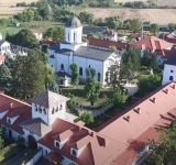 Dublă sărbătoare astăzi la Mănăstirea Ghighiu: Izvorul Tămăduirii și cinstirea Icoanei Maicii Domnului „Siriaca”