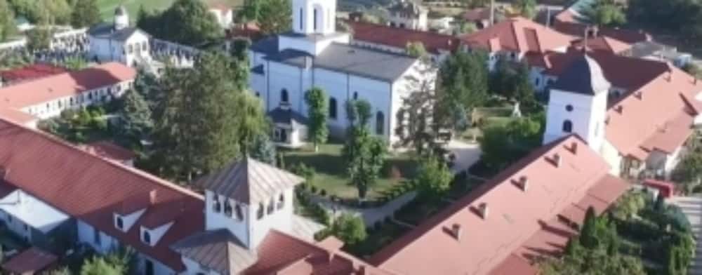 Dublă sărbătoare astăzi la Mănăstirea Ghighiu: Izvorul Tămăduirii și cinstirea Icoanei Maicii Domnului „Siriaca”