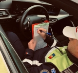 Ai parcat fără drept pe locurile destinate persoanelor cu dizabilități? Polițiștii te sancționează!