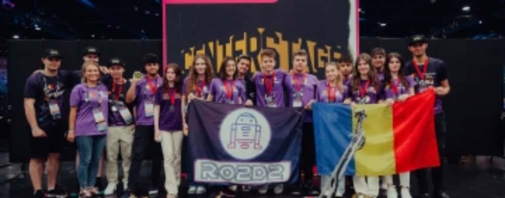 Și echipa de robotică Ro2D2, de la Mihai Viteazul - premiată de Consiliul Județean Prahova