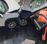 Trafic blocat pe DN1, la Sinaia. Accident cu șase persoane implicate