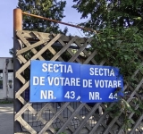 Femeile i-au întrecut pe bărbați la vot, în Prahova, până la ora 13:00