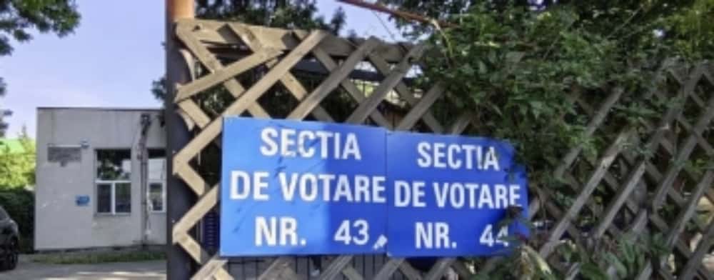 Femeile i-au întrecut pe bărbați la vot, în Prahova, până la ora 13:00