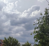 Nori amenințători peste Ploiești. Prahova, sub cod galben de ploi și vijelii