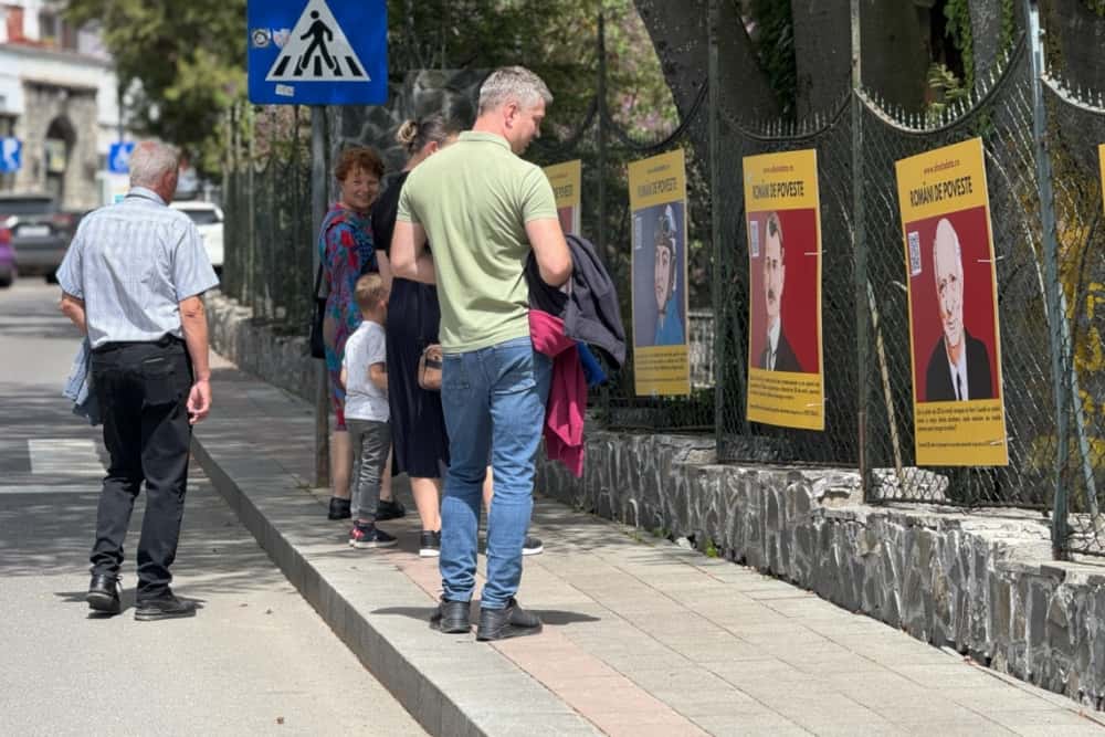 ”Români de poveste” la Sinaia. Expoziție cu figuri emblematice ale României, în zona Parcului Dimitrie Ghica