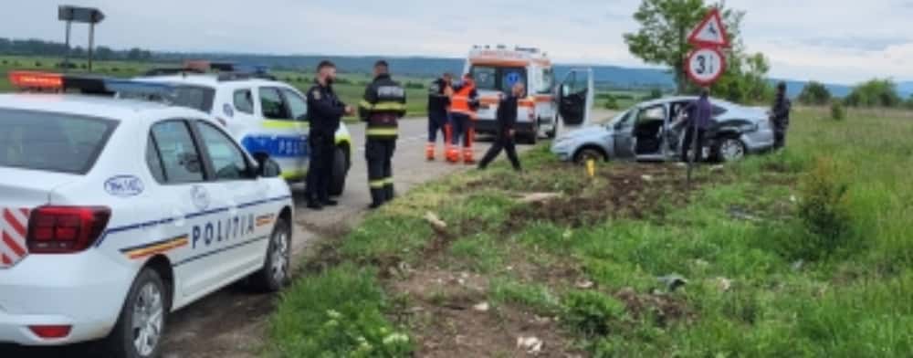 Accident în Pleașa, la intersecția dintre două drumuri județene