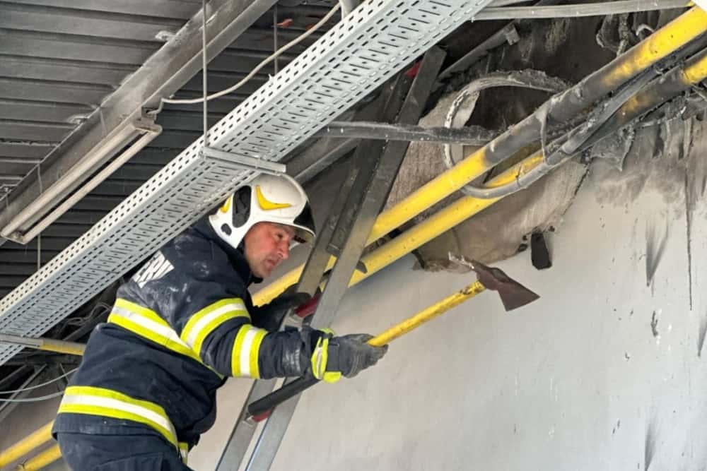 Incendiu la un supermarket din Ploiești