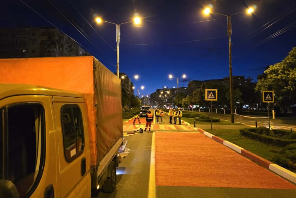 La Ploiești se testează noi marcaje rutiere, pentru reducerea riscului de producere a accidentelor