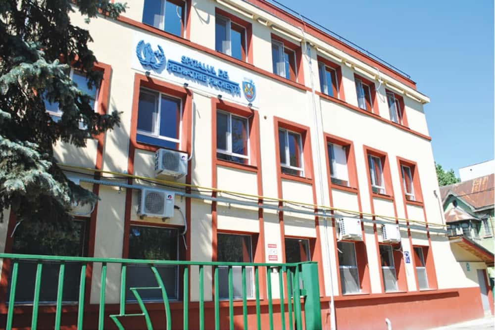 O mămică din Ploiești a chemat ambulanța pentru o căpușă găsită pe corpul copilului. Ce reacții a stârnit pe un ”grup de mămici”, după ce a relatat ce s-a întâmplat la Spitalul de Pediatrie