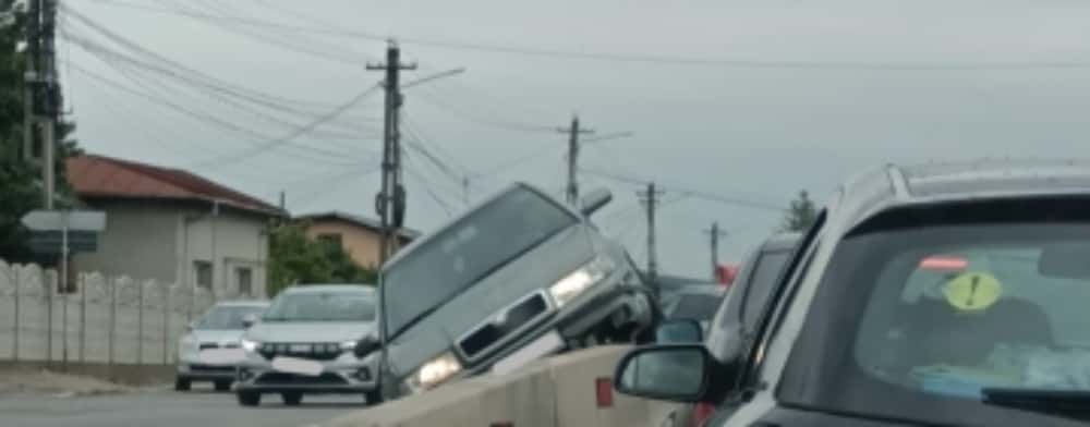 ”Cascadorie” nereușită pe DN1B, la Bucov!