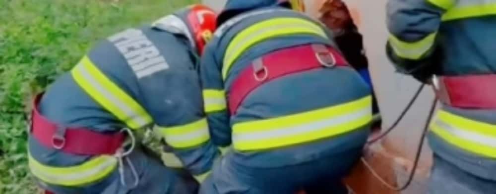 Salvatorii prahoveni participă la exerciții de căutare-salvare urbană, într-o clădire dezafectată. La pompieri, pregătirea continuă nu se face în stațiuni!