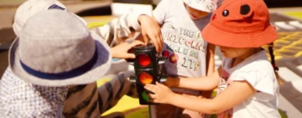 Bulevardul este al copiilor, astăzi, la Ploiești. Pompierii, polițiștii și jandarmii - în misiune specială!