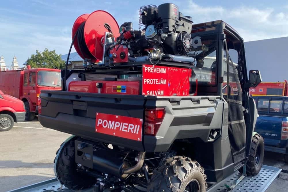 Un vehicul utilitar pentru medii ostile va fi achiziționat de Consiliul Județean pentru pompierii prahoveni
