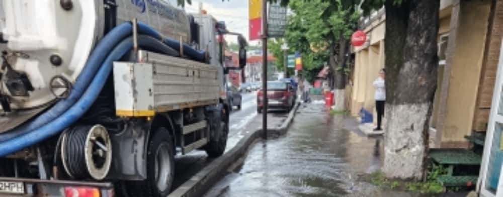 Hidro Prahova a acționat cu echipe operaționale în teren, în localitățile afectate de fenomene meteo extreme