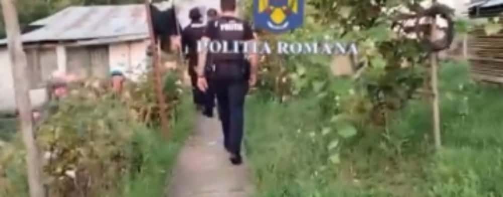 Bătăuși din Boldești Scăeni și din trei comune din Prahova, ”vizitați” de polițiști, miercuri dimineață