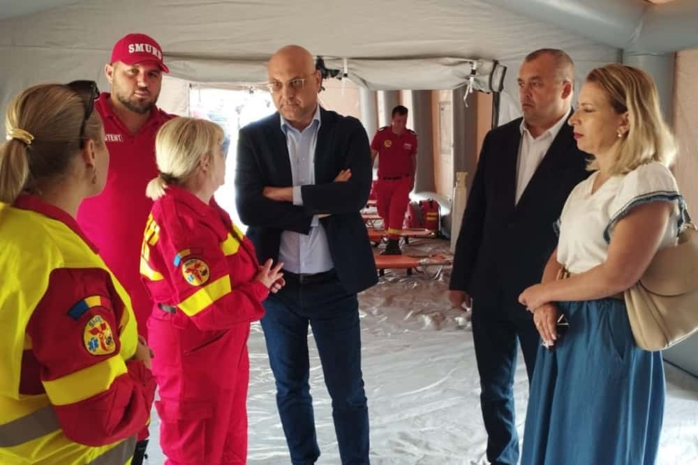 Prefectul Daniel Nicodim și subprefectul Mircea Tănase au participat la simularea de explozie de la Petrotel-Lukoil