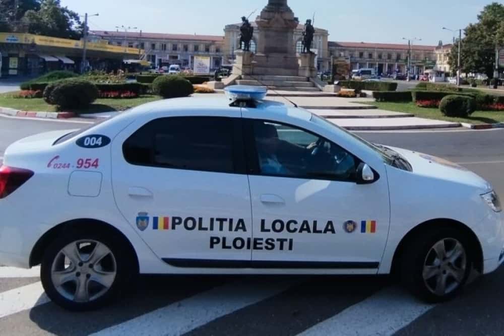 Ce surpriză au avut polițiștii locali ploieșteni din partea unui bărbat găsit ghemuit pe un trotuar