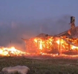 Stația meteo Vlădeasa s-a făcut scrum, în urma unui incendiu devastator