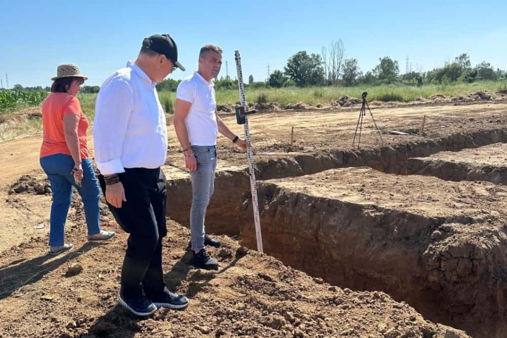 Vești bune pentru tinerii din Blejoi: au început lucrările la primul bloc ANL!