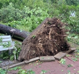 Parcul central din Sinaia rămâne închis până la rezolvarea problemelor generate de furtuna de miercuri