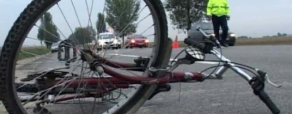Un biciclist a murit într-un accident produs pe un drum județean, lângă Bărăitaru