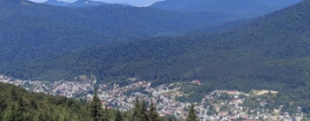 Azuga – orașul-stațiune prins între trecut și prezent