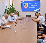 Tinerii prahoveni, implicați în viața comunității! Virgiliu Nanu: ”Cheia unui viitor mai bun pentru Prahova!”