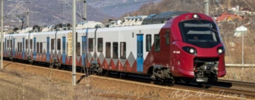 De mâine, un tren Alstom RE Coradia Stream va circula pe ruta București Nord - Brașov. Oprește și în Ploiești Vest