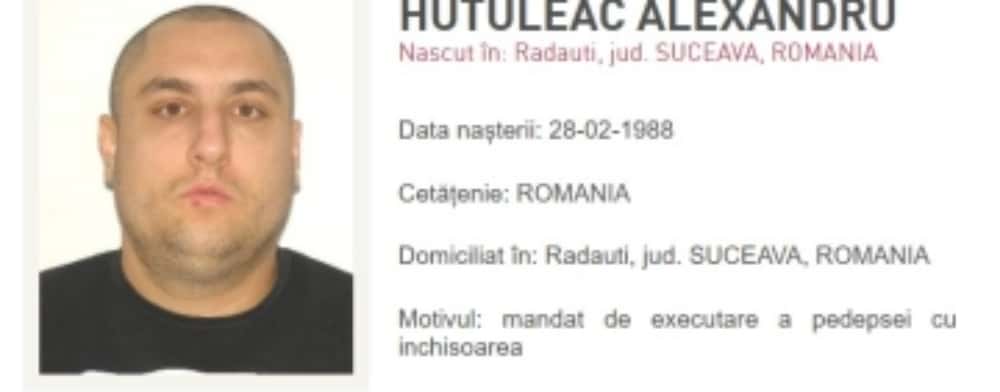 Fugarul care a lovit un polițist cu sabia în cap a fost prins în Norvegia și adus în țară. Are de ispășit 12 ani și 8 luni după gratii