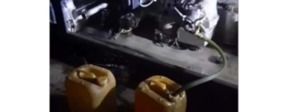 Prins de jandarmii prahoveni în timp ce făcea plinul direct din cisternă!