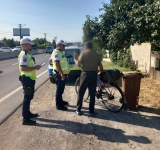 Peste 500 de sancțiuni aplicate pietonilor și bicicliștilor de polițiștii prahoveni într-o singură săptămână!