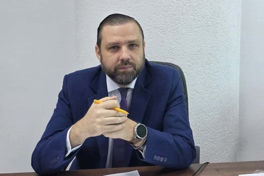 Viceprimarul Ploieștiului, Alexandru Săraru, respinge acuzațiile primarului Polițeanu: „Nu suntem dușmanii domniei sale, ci parteneri”