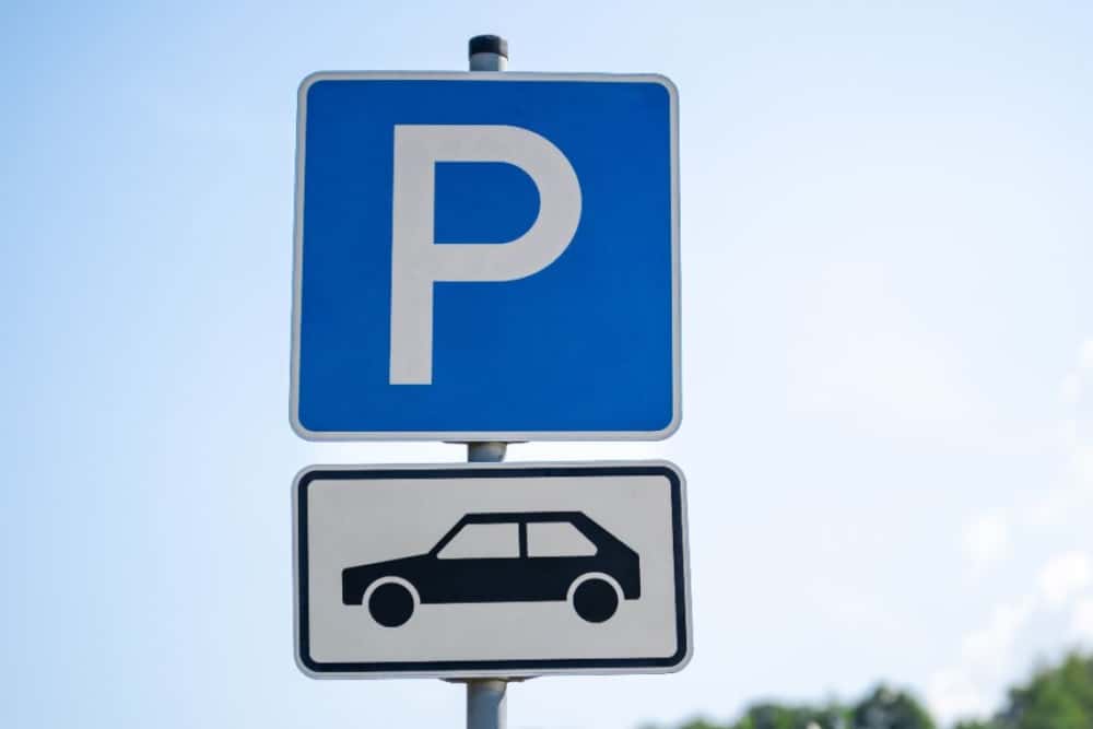 Cinci parcări din zona centrală a Ploieștiului vor fi cu acces gratuit