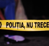 Femeia din Baba Ana bătută în stradă și călcată cu mașina a decedat la spital. Agresorul a încercat să se sinucidă