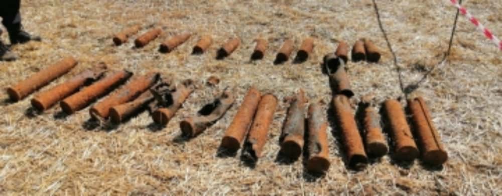 Muniție neexplodată, din Al Doilea Război Mondial, descoperită în pădurea Păulești. Pompierii au ridicat proiectilele