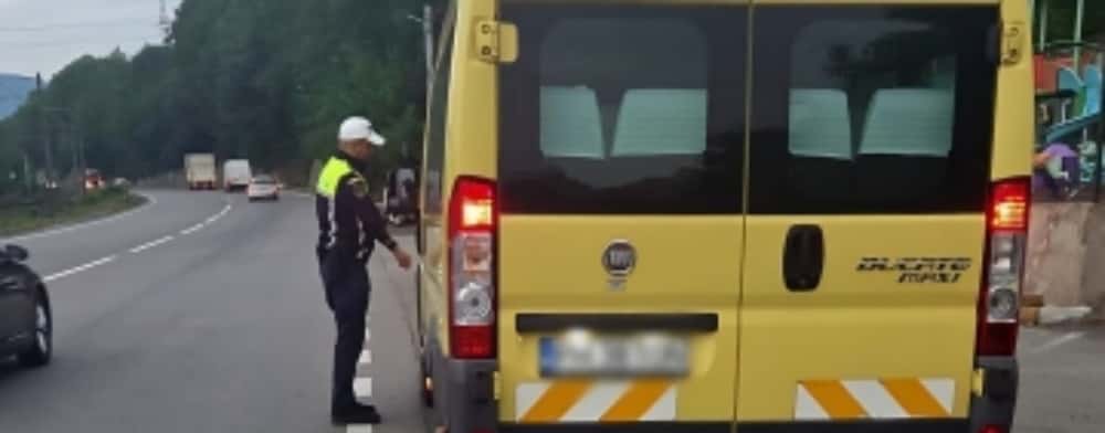 Microbuzele școlare, la control! Polițiștii rutieri fac verificări în tot județul Prahova