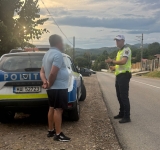 Peste 1200 de pietoni și bicicliști sancționați de polițiștii prahoveni în luna august