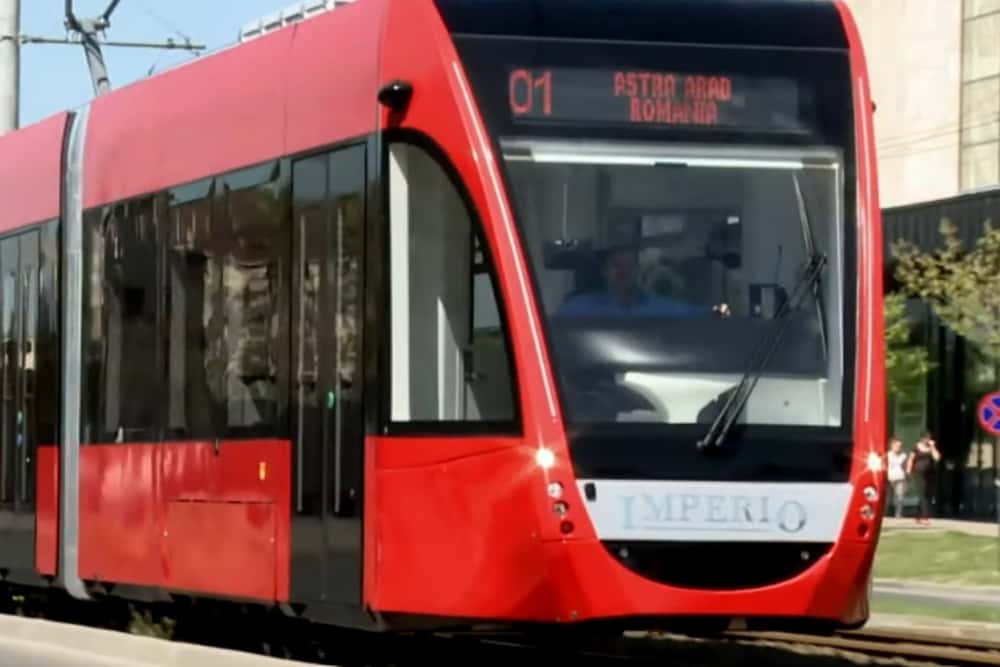 Producătorul de tramvaie Astra Vagoane Arad a contestat licitația organizată de Primăria Ploiești. Procedura a fost suspendată!